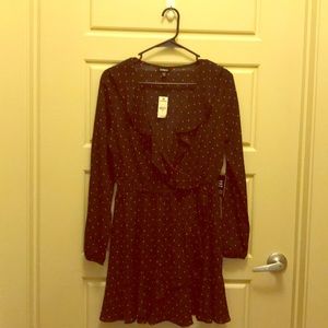 Brand new long -sleeved, light-weight dress!
